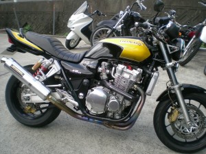 ホンダ　CB1300SF（SC40）