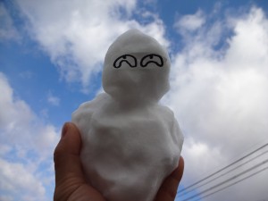 手のひら雪だるま