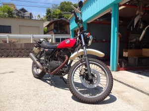 カワサキ　250TR