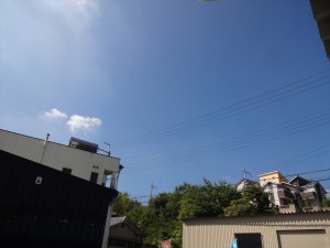 青空(蝉がうるさい)