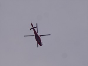 赤いヘリコプター