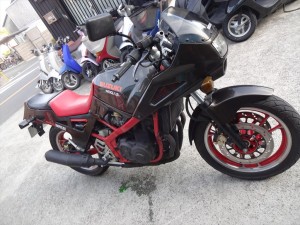 スズキ　GSX400Xインパルス