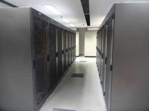 データセンターのサーバー群