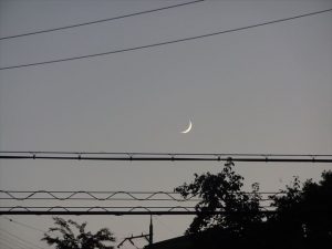 空の三日月